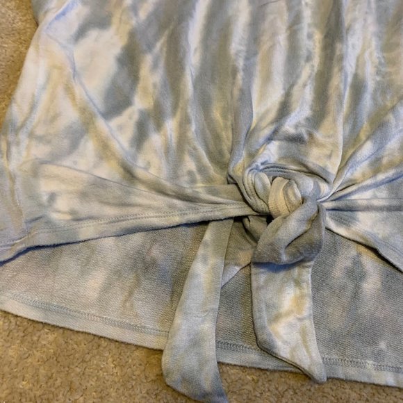 NWT Red Haute Tie Dye Slouchy Crew Neck Twist Tie Tee Shirt Size L - Picture 6 of 13